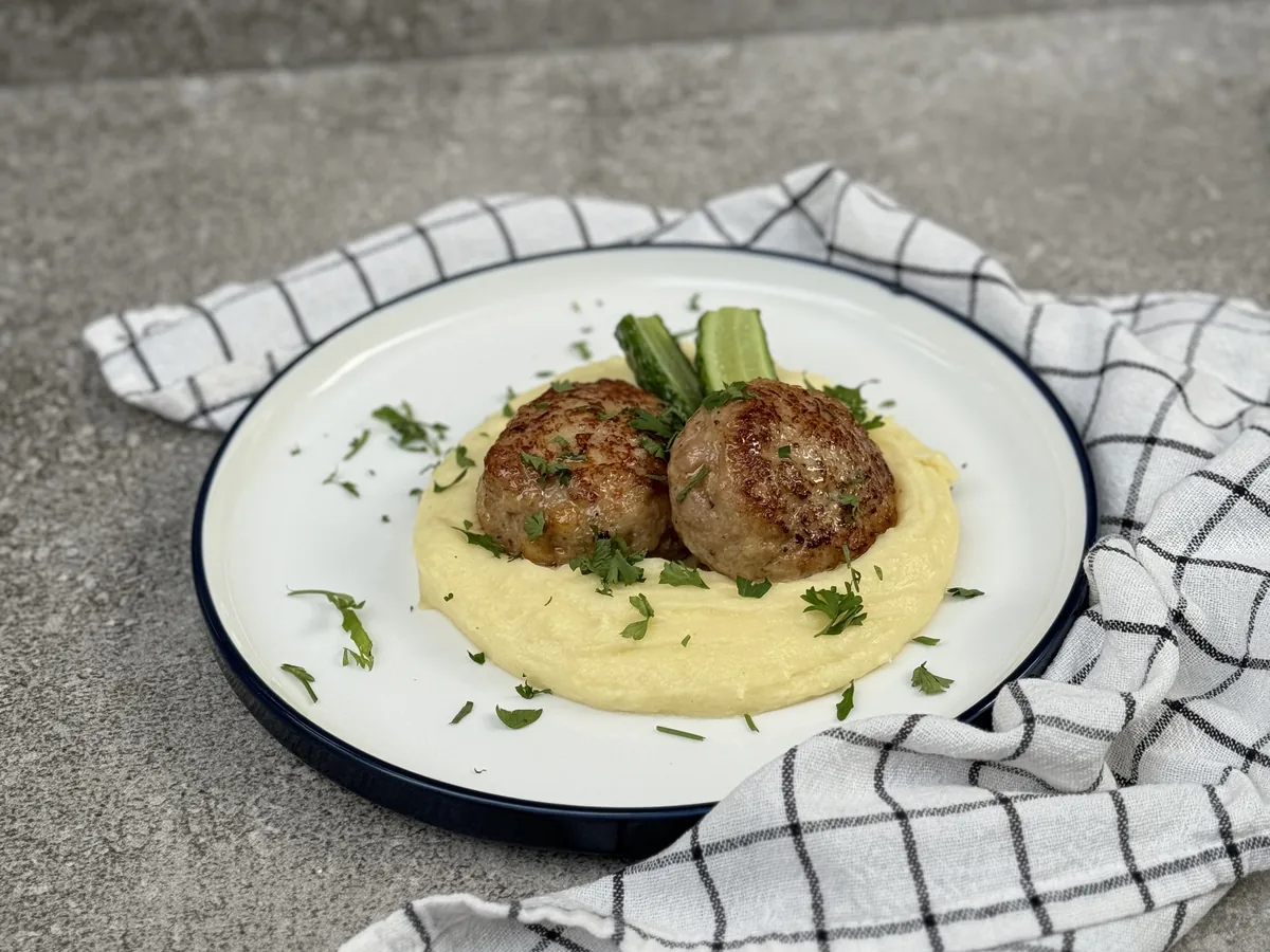 Chicken Rissoles & Mashed Potatoes